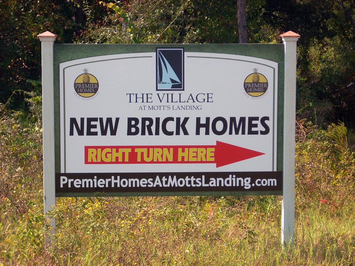 Wayfinding signs in Wilmington, NC